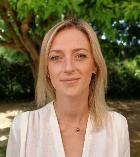 Marine-Douce-provence-conciergerie Marine de chez Douce Provence Conciergerie